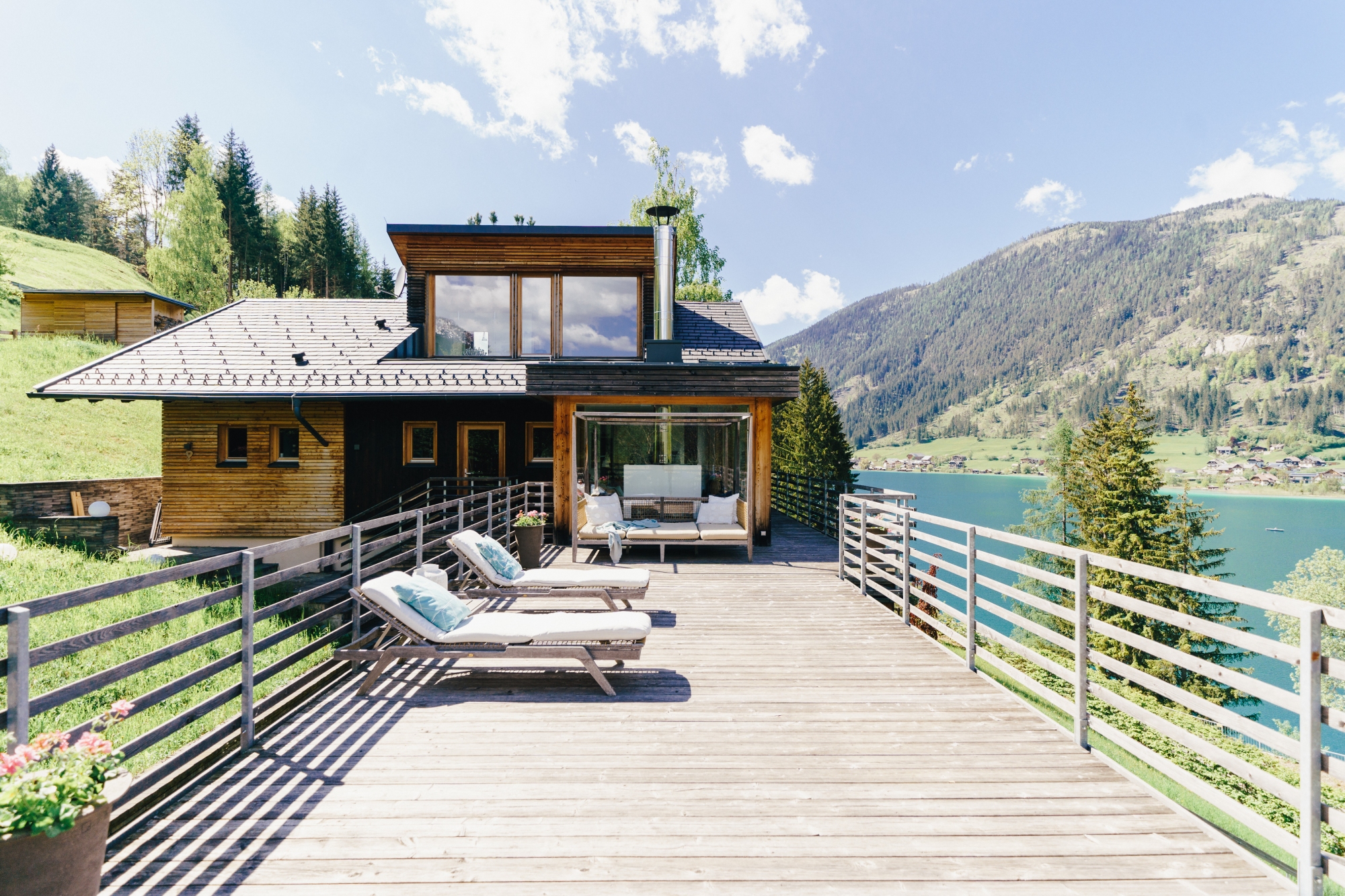 Ferienhaus am Weissensee mit eigenem Seezugang by Seebnb